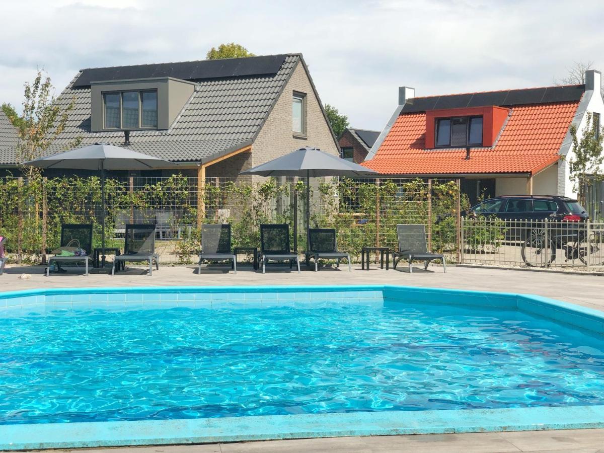 Chalet 2A Op Recreatiepark De Wielen Синт-Мартен Экстерьер фото